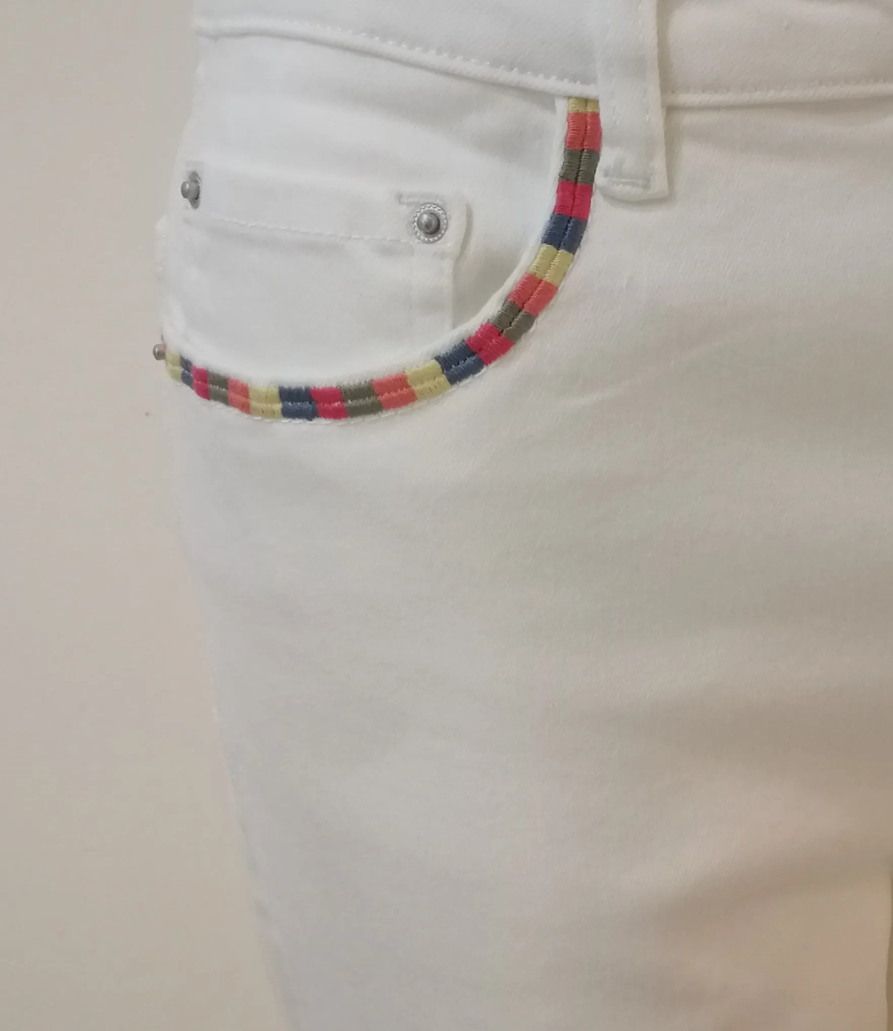 87321001 Denim Pant - White