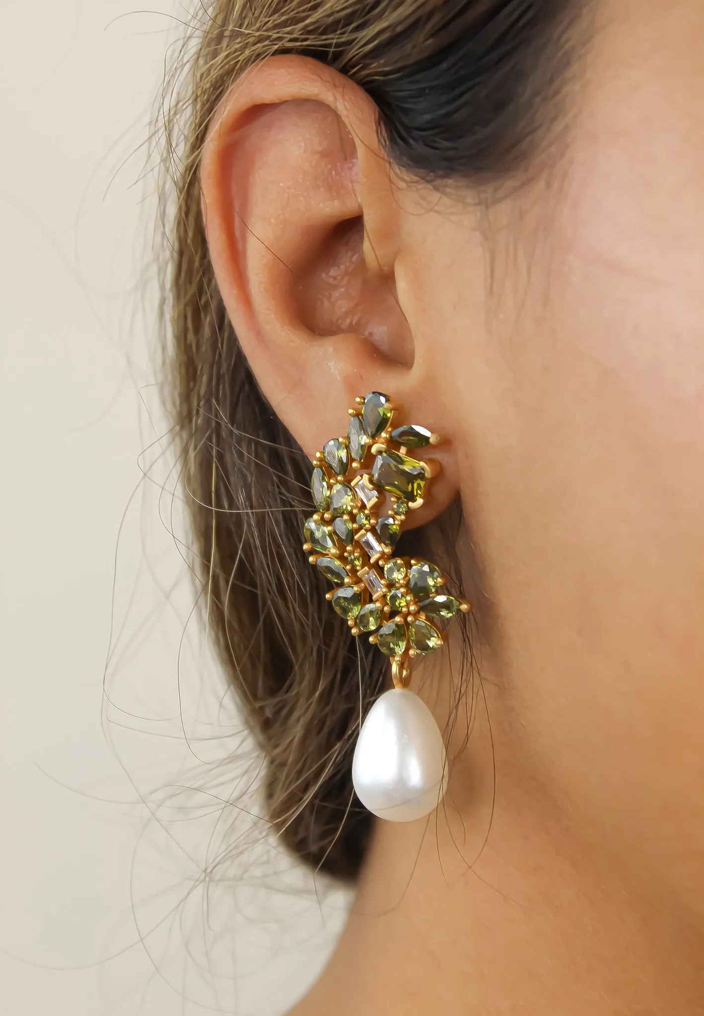 Golden Frosty Pearl Earrings