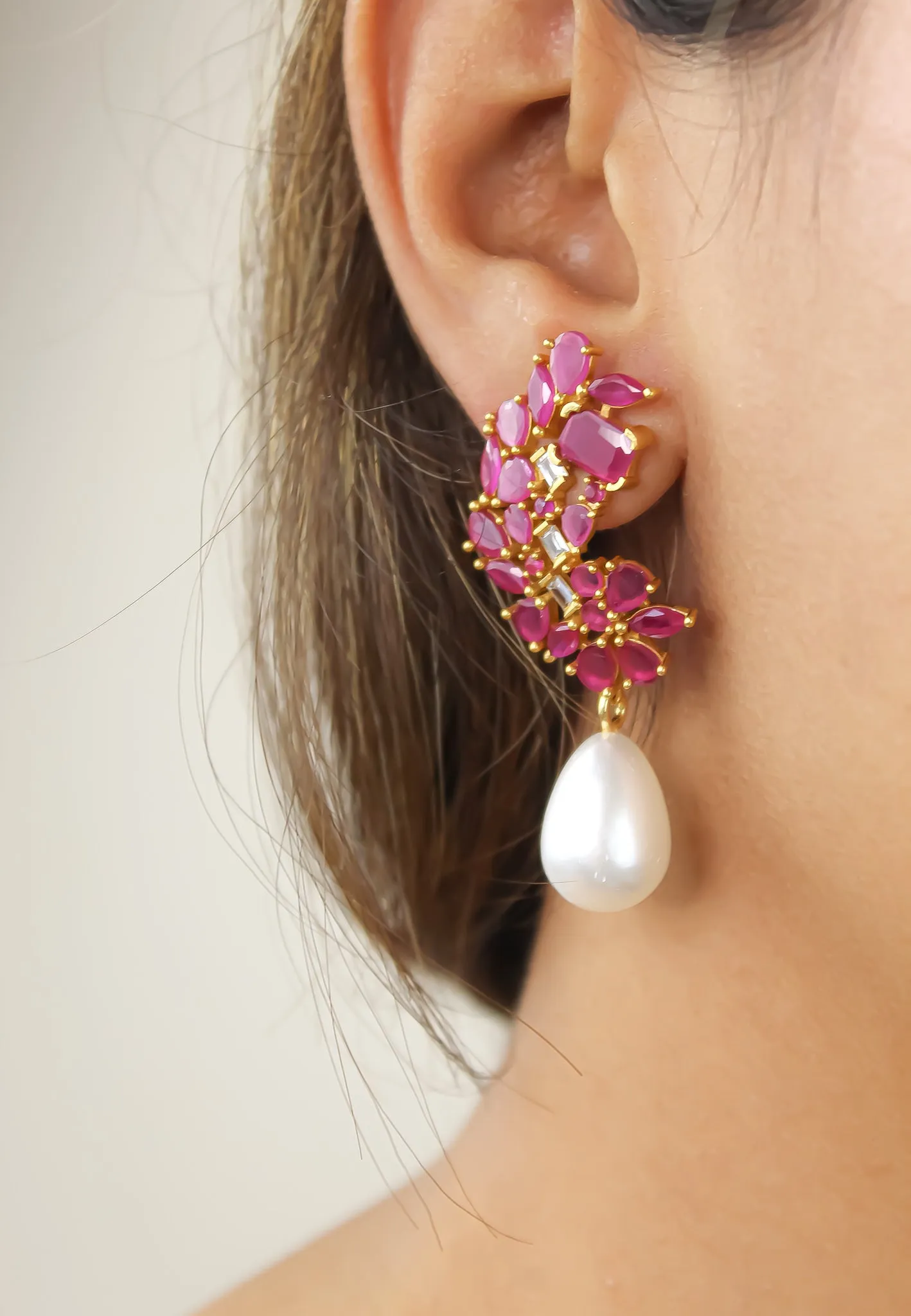 Golden Frosty Pearl Earrings