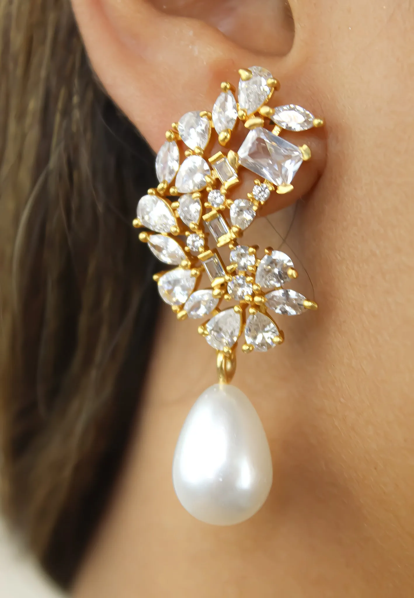 Golden Frosty Pearl Earrings
