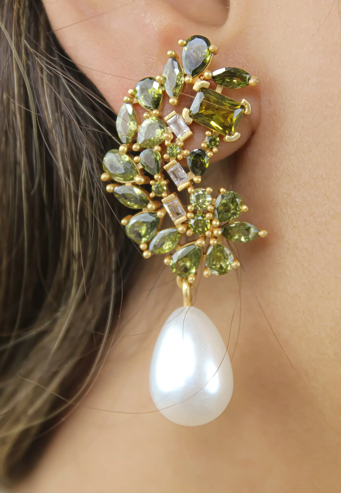 Golden Frosty Pearl Earrings