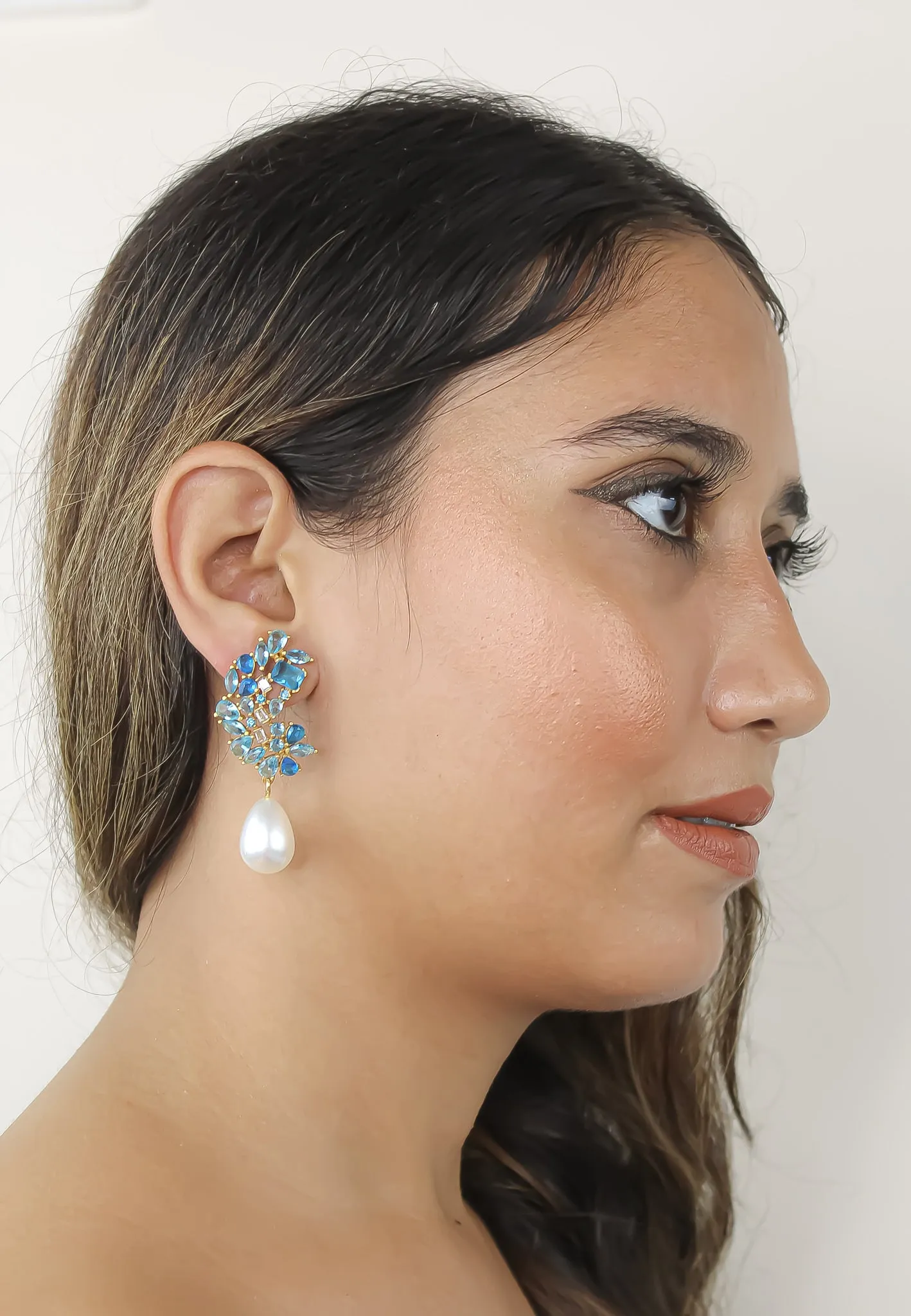 Golden Frosty Pearl Earrings