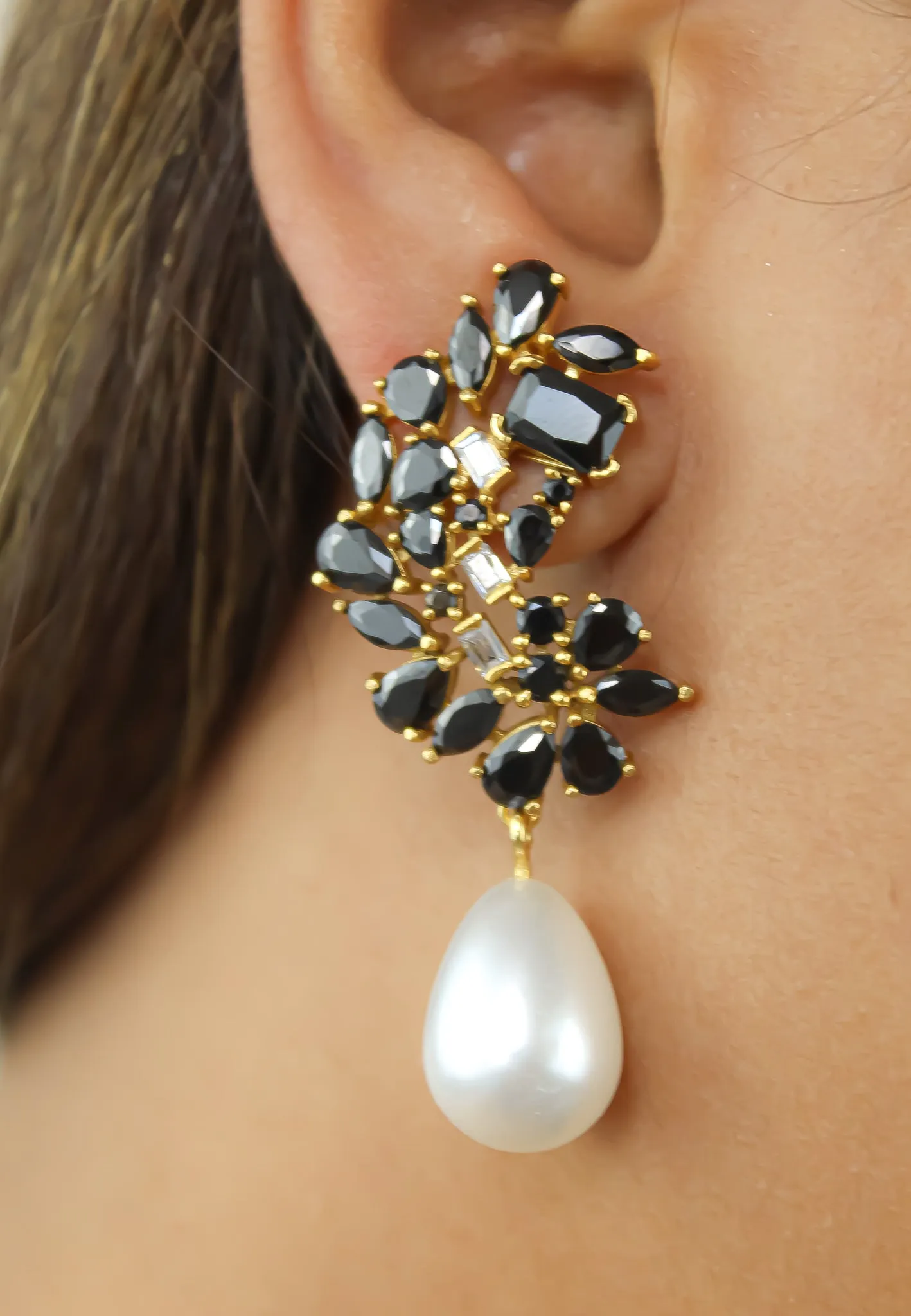 Golden Frosty Pearl Earrings