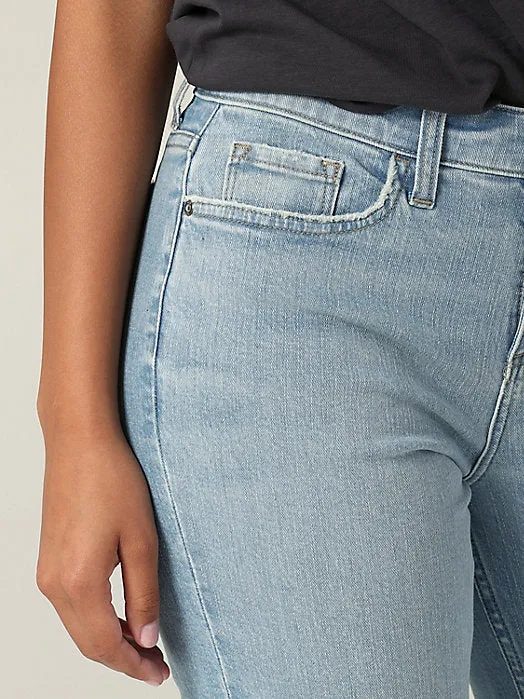 Lee Women's Legendary Boyfriend Jean in Elastane