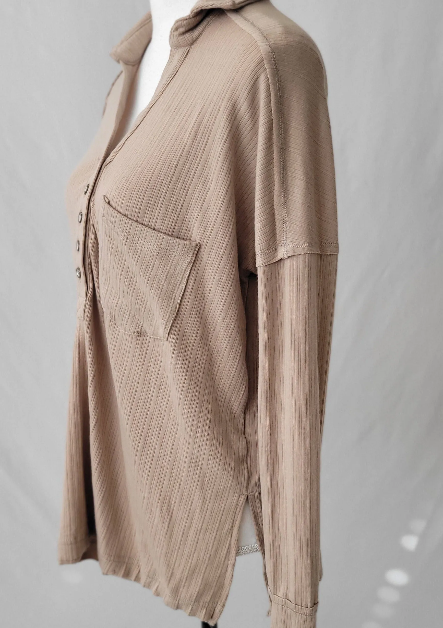 OVERSIZED RIBBED LONG SLEEVE HENLEY TOP